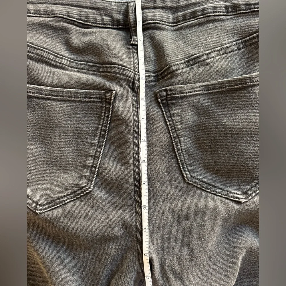🌸Old Navy Rockstar Super Skinny High-Rise Button Fly Jeans Black/Gray Wash Sz. 6